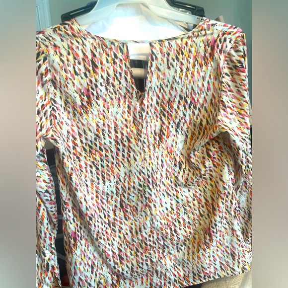 The Limited Long sleeve top - Picture 2 of 10